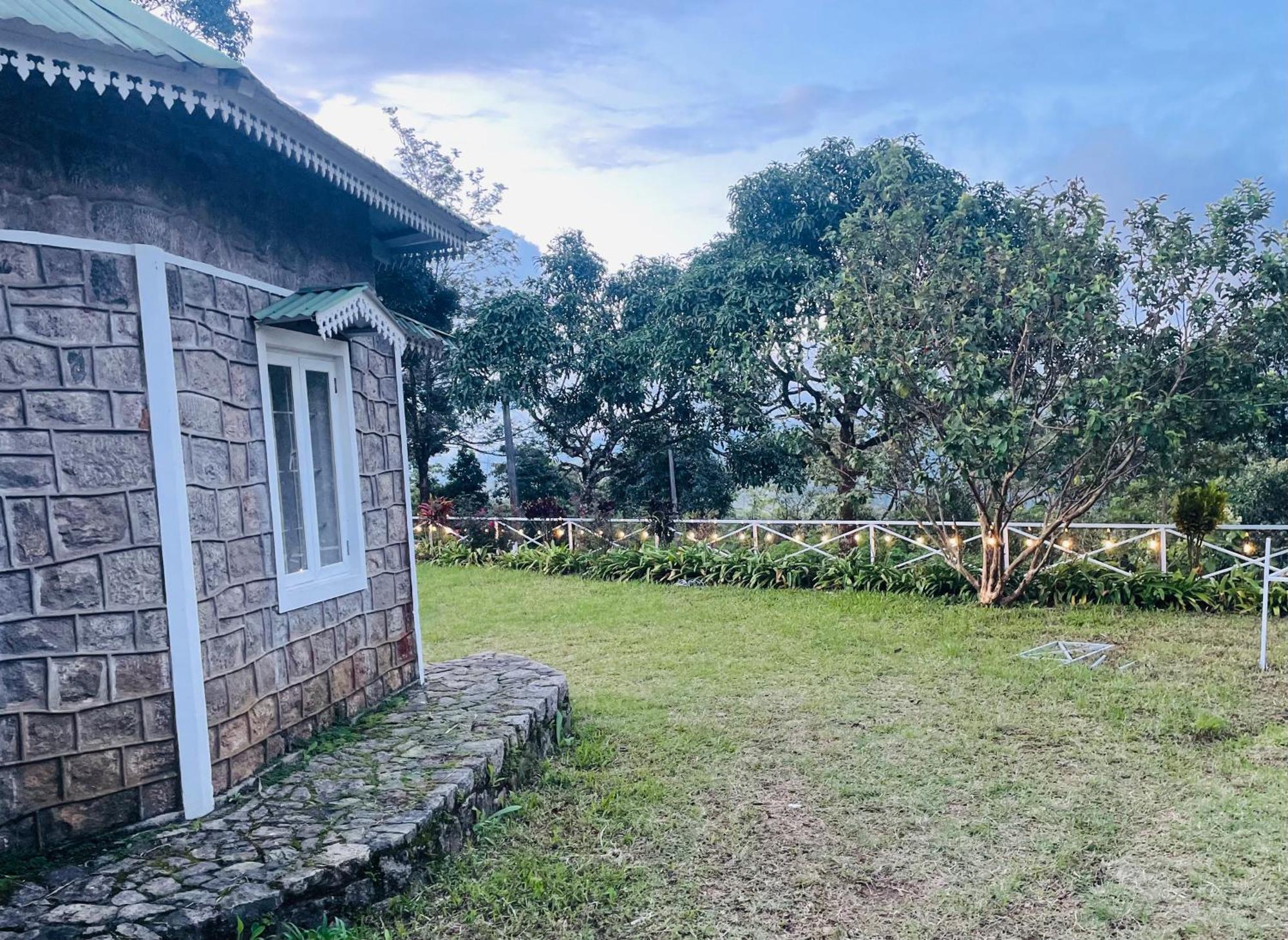 Thottom Stays Private Bungalow Munnar Exterior photo